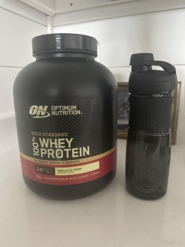 Optimum Nutrition Gold Standard 100% Whey Protein Powder. Chocolate Peanut Butter. 2 Pound (Packaging May Vary) photo review