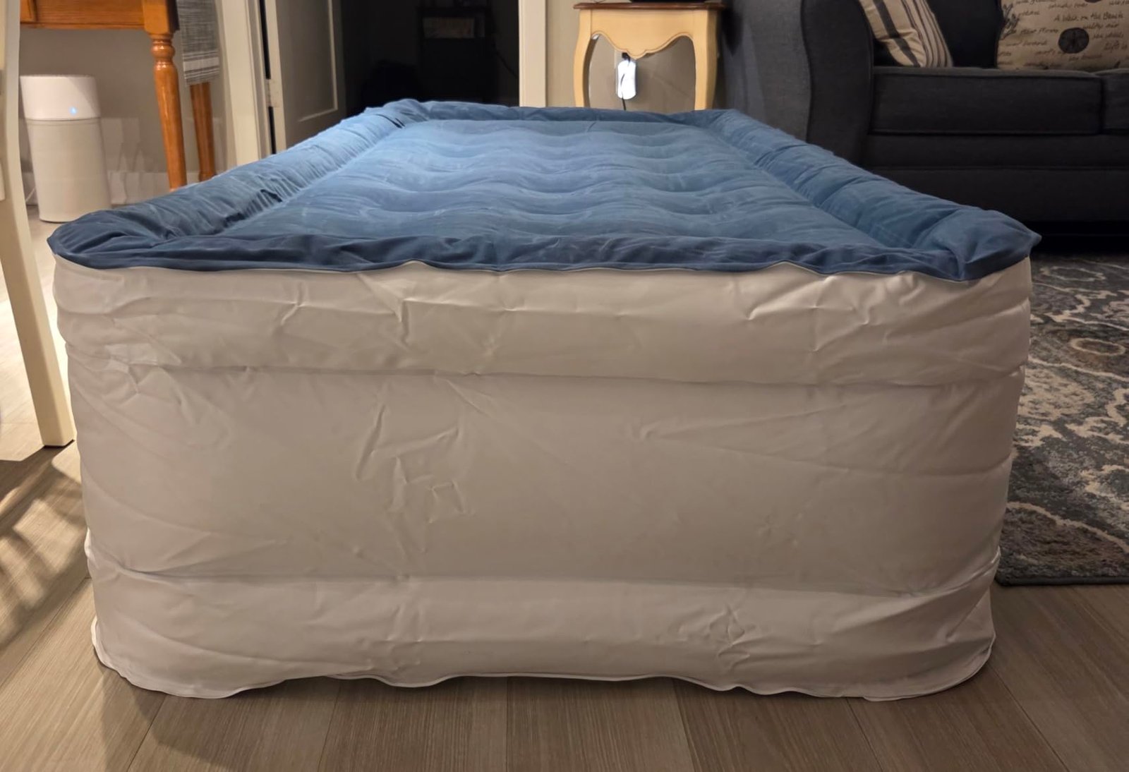 Queen Air Mattress with Built-in Pump. 18 Raised Blow Up Mattress. 800 lbs Max Honeycomb Air Bed. 48Hr Leak-Proof Test. 3min Inflatable Mattress for Home. Guests. Camping. Colchones inflables photo review
