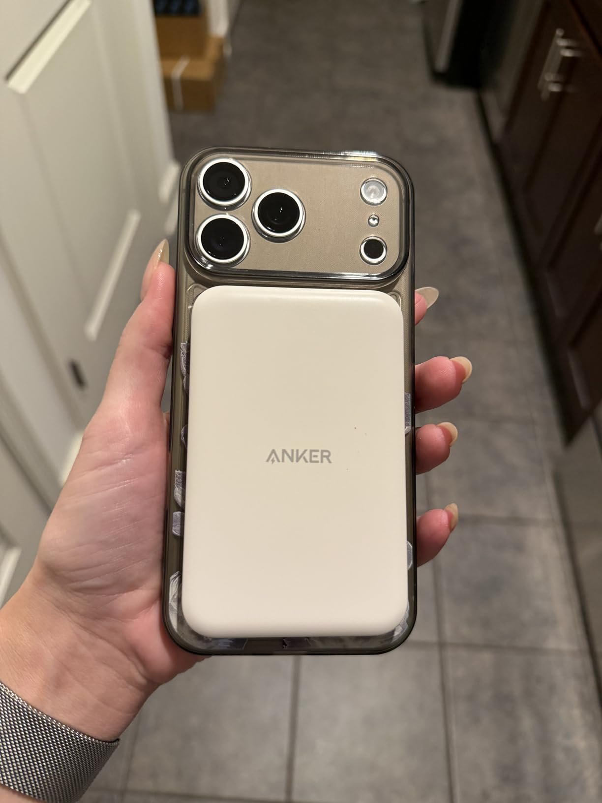 Anker 621 Magnetic Portable Charger (MagGo). 5.000mAh Wireless Power Bank with USB-C Cable. Magsafe-Compatible Battery Pack for iPhone 16/15/14/13/12 Series photo review