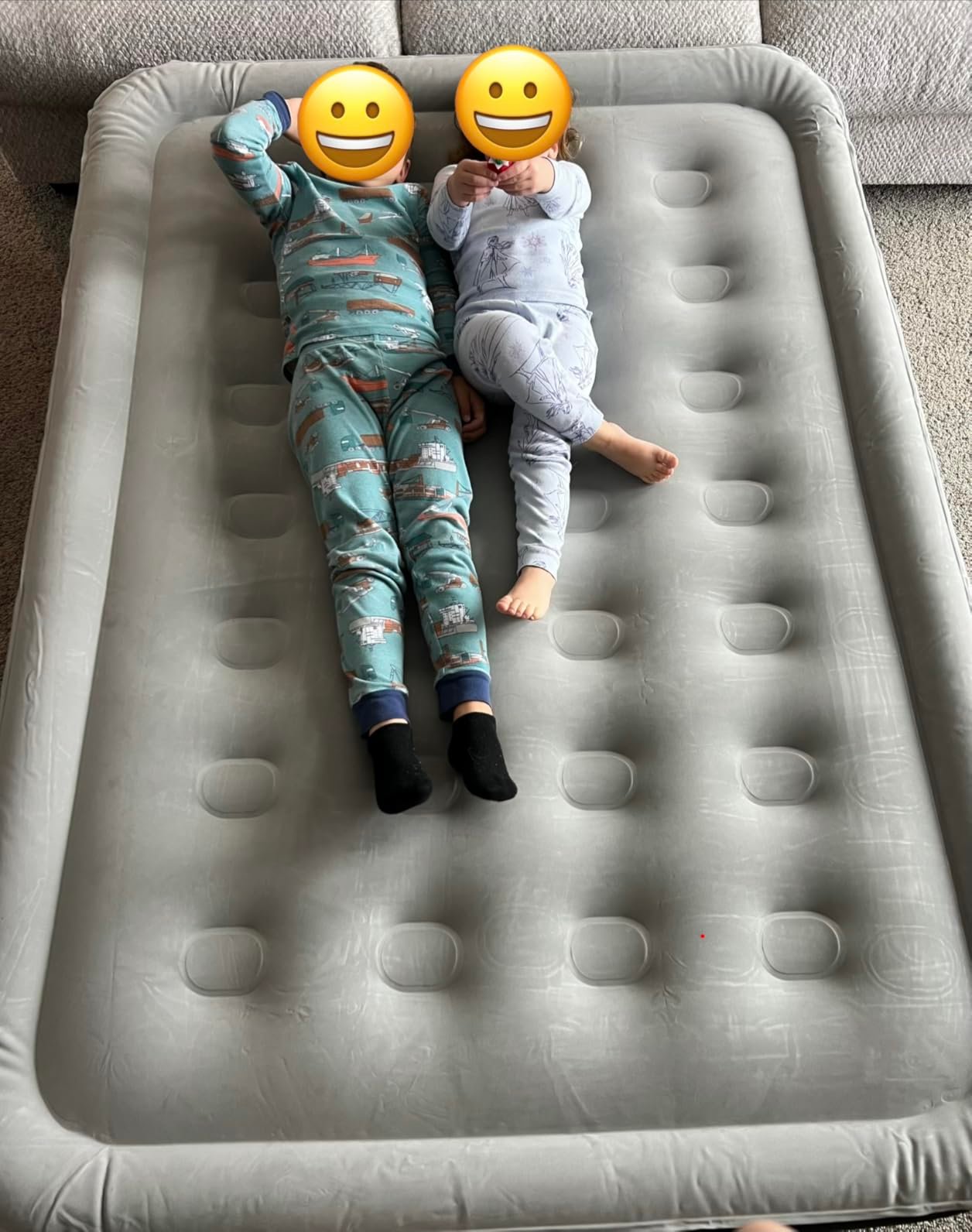 Queen Air Mattress with Built-in Pump. 18 Raised Blow Up Mattress. 800 lbs Max Honeycomb Air Bed. 48Hr Leak-Proof Test. 3min Inflatable Mattress for Home. Guests. Camping. Colchones inflables photo review
