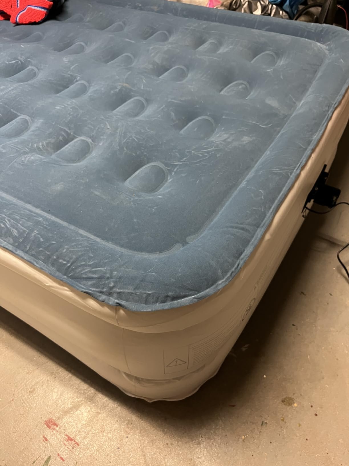 Queen Air Mattress with Built-in Pump. 18 Raised Blow Up Mattress. 800 lbs Max Honeycomb Air Bed. 48Hr Leak-Proof Test. 3min Inflatable Mattress for Home. Guests. Camping. Colchones inflables photo review