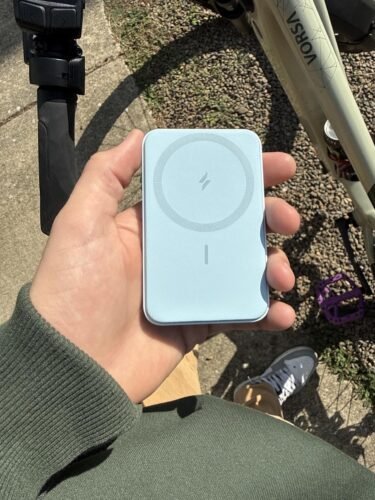 Anker 621 Magnetic Portable Charger (MagGo). 5.000mAh Wireless Power Bank with USB-C Cable. Magsafe-Compatible Battery Pack for iPhone 16/15/14/13/12 Series photo review